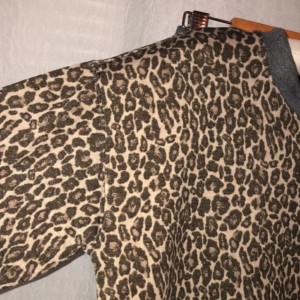 Anthropologie Splendid S Lively Leopard Gray PJ Lounge Crewneck & Jogger Set